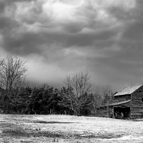 Whitefarmbarn 4 B&W 2